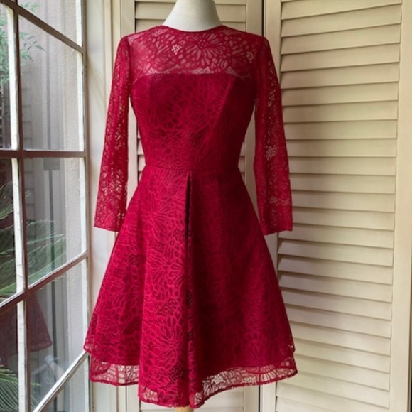 Monique Lhuillier Dresses & Skirts - Monique Lhuillier Special Occasion Dress
